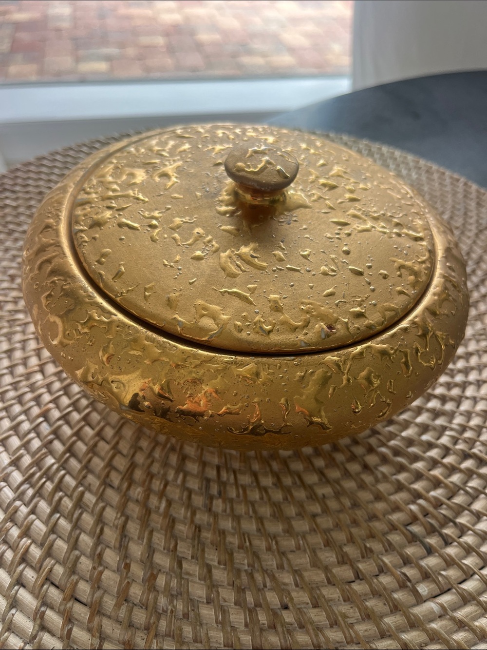 Vintage 22k gold weeping bright lidded candy or powder dish 2.75 x 7"